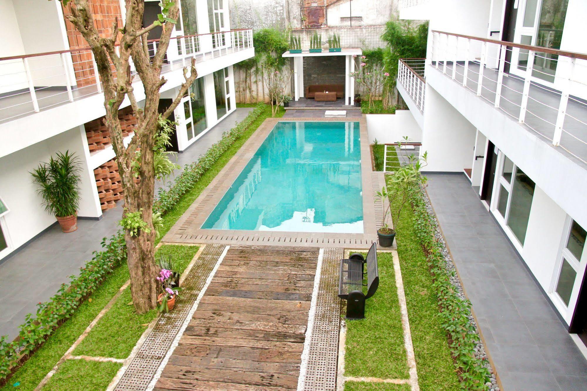 Ampera Avenue Residence Giacarta Esterno foto